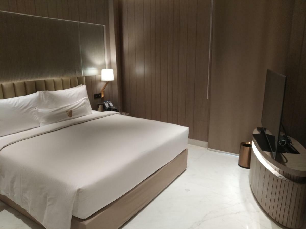 Hotel Vividus Bangalore Esterno foto